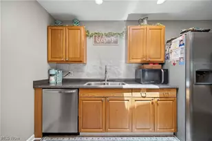 3594 Hanover Dr, Kent, OH 44240 - Photo 9