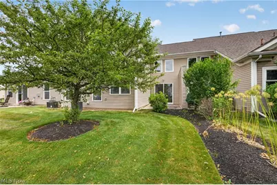 8334 Beaumont Drive, Mentor, OH 44060 - Photo 5