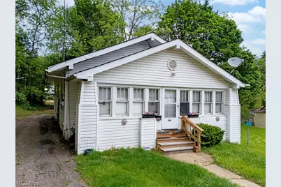 709 Longview Avenue, Akron, OH 44307 - Photo 5