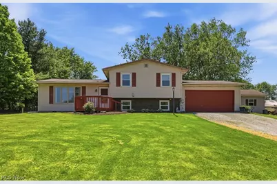 10960 Easton Street NE, Alliance, OH 44601 - Photo 1