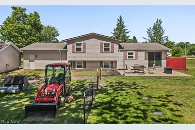 10960 Easton Street NE, Alliance, OH 44601 - Photo 3