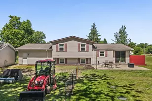 10960 Easton St NE, Alliance, OH 44601 - Photo 3