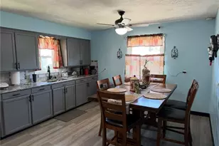 6706 Gilbert Ave, Parma, OH 44129 - Photo 7