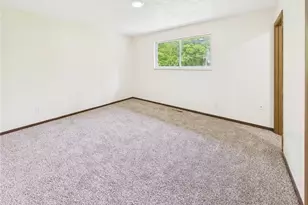 655 Ridgewood Blvd, Belpre, OH 45714 - Photo 17