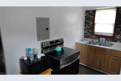 315 Grant Street, Newell, WV 26050 - Photo 3