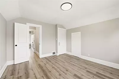 13202 Melzer Avenue, Loveland, OH 44120 - Photo 35