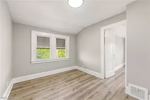 13202 Melzer Ave, Loveland, OH 44120 - Photo 27