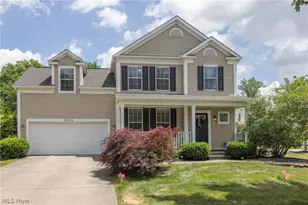 8856 Oakbrook Cir, Twinsburg, OH 44087 - Photo 1