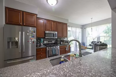 8856 Oakbrook Circle, Twinsburg, OH 44087 - Photo 17