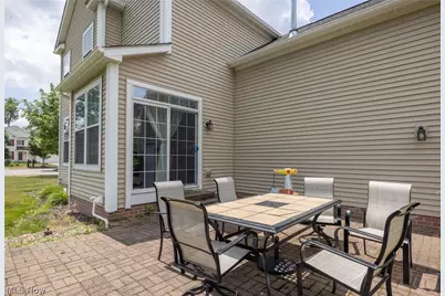 8856 Oakbrook Circle, Twinsburg, OH 44087 - Photo 29