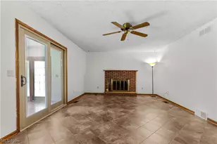 2411 Otterbin St, Louisville, OH 44641 - Photo 7