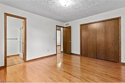 2411 Otterbin Street, Louisville, OH 44641 - Photo 19