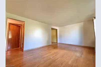 307 W 9th Street, Salem, OH 44460 - Photo 5