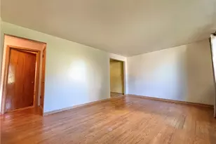 307 W 9th St, Salem, OH 44460 - Photo 5