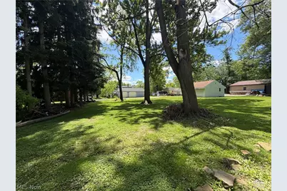 307 W 9th Street, Salem, OH 44460 - Photo 3