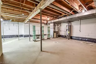 956 Mill St, Conneaut, OH 44030 - Photo 33