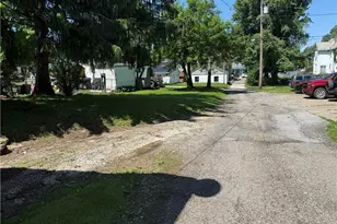 421 N 11th St, Cambridge, OH 43725 - Photo 17