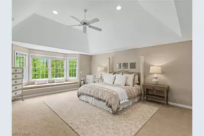 1246 Homestead Creek Drive, Grandview Heights, OH 44147 - Photo 17