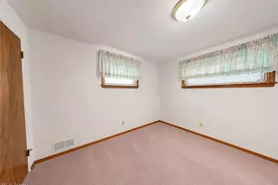 508 Mildred Ave, Weirton, WV 26062 - Photo 7