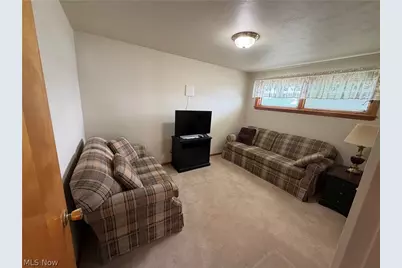 508 Mildred Avenue, Weirton, WV 26062 - Photo 25