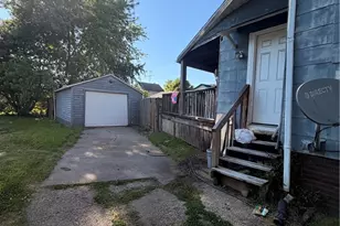 1217 Park Ave SW, Canton, OH 44706 - Photo 3