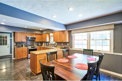 4212 Big Spruce Drive, Akron, OH 44333 - Photo 9
