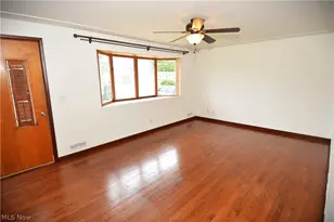 3713 Grafton Rd, Brunswick, OH 44212 - Photo 9