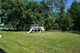 3713 Grafton Rd, Brunswick, OH 44212 - Photo 7