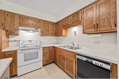 1811 Jeffries Road, Huron, OH 44839 - Photo 13