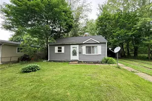 1276 Frederick Blvd, Akron, OH 44320 - Photo 5