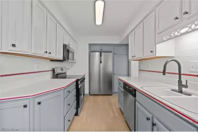 13800 Shaker Boulevard #602, Loveland, OH 44120 - Photo 19