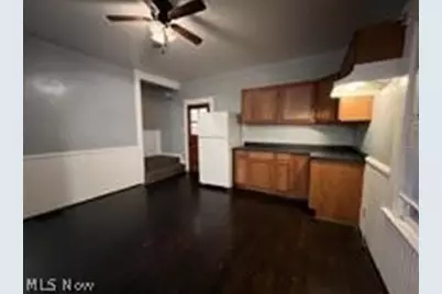 1976 Smithfield Street, Youngstown, OH 44509 - Photo 3