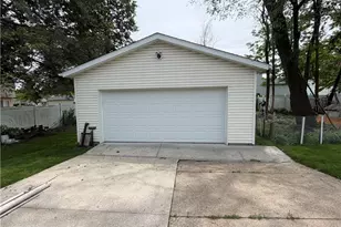 894 Jean Ave, Akron, OH 44310 - Photo 33