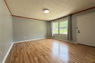 894 Jean Ave, Akron, OH 44310 - Photo 7
