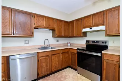 7024 Buckhurst Place, Concord Twp, OH 44060 - Photo 9