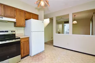 7024 Buckhurst Pl, Concord Twp, OH 44060 - Photo 7