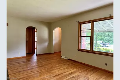 5004 Dunsmore Avenue, Ashtabula, OH 44004 - Photo 5