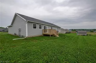 10952 Madlyn St NE, Bolivar, OH 44612 - Photo 3