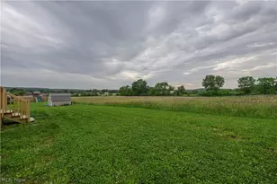 10952 Madlyn St NE, Bolivar, OH 44612 - Photo 5