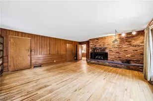 11565 Wilbert Rd, Chardon, OH 44024 - Photo 13