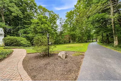 11565 Wilbert Road, Chardon, OH 44024 - Photo 31