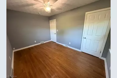 717 Hazelwood Drive, Vermilion, OH 44089 - Photo 17