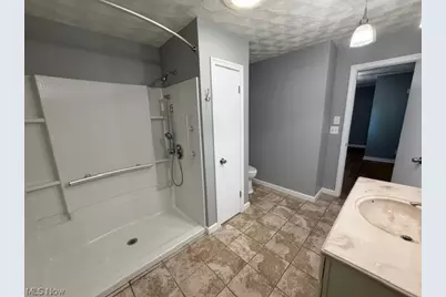 717 Hazelwood Drive, Vermilion, OH 44089 - Photo 15