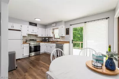 4310 Cherlick, Zanesville, OH 43701 - Photo 5
