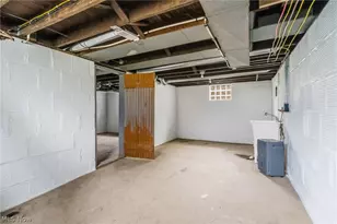 324 E Line St, Minerva, OH 44657 - Photo 21