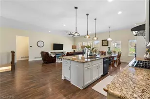 535 E Caston Rd, Green, OH 44685 - Photo 7