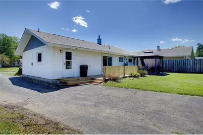 410 Southward Drive, Youngstown, OH 44515 - Photo 13