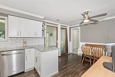 1924 Westwood Drive, Twinsburg, OH 44087 - Photo 9