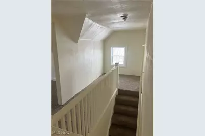 34 Illinois Avenue, Youngstown, OH 44505 - Photo 9