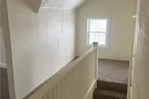 34 Illinois Ave, Youngstown, OH 44505 - Photo 9